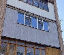 Скління з зовнішньою обшивкою 